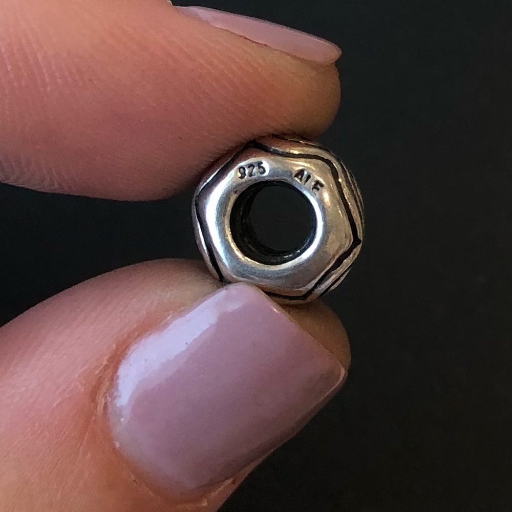 Retired PANDORA large swirl charm - Picture 4 of 4